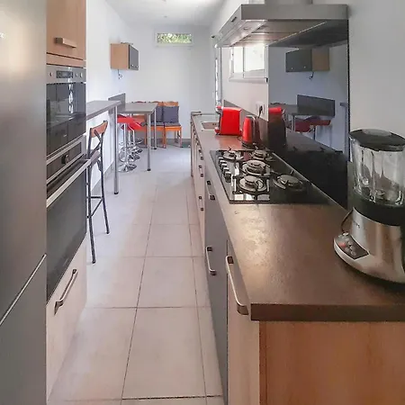 1 Bedroom Pet Friendly Apartment In Bellaffaire * Bellaffaire