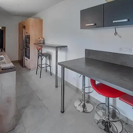 1 Bedroom Pet Friendly Apartment In Bellaffaire Apartment